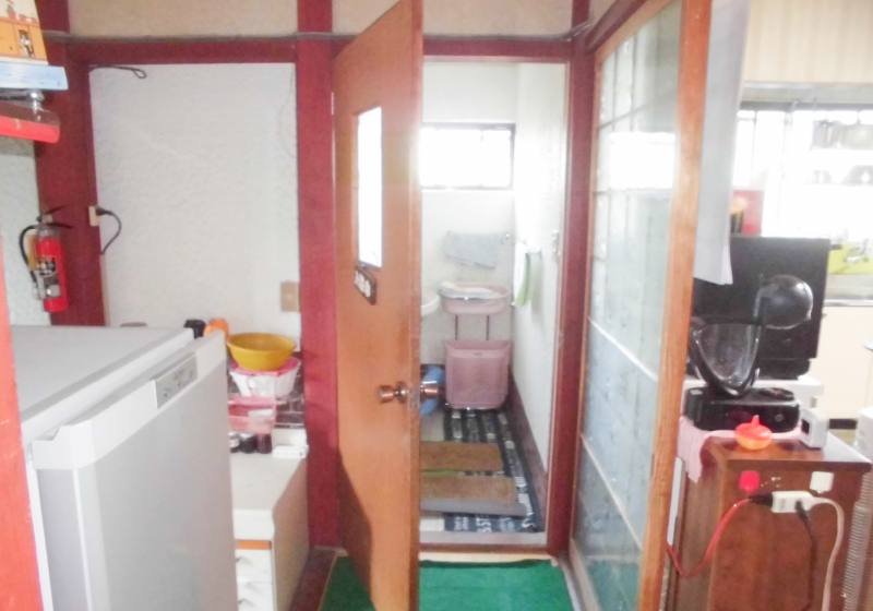 床材変更 すべりにくい床 転倒予防 バリアフリー工事 介護リフォーム 住宅改修 介護保険 長浜市 彦根市 米原市 福祉用具 介護用品 リーフル