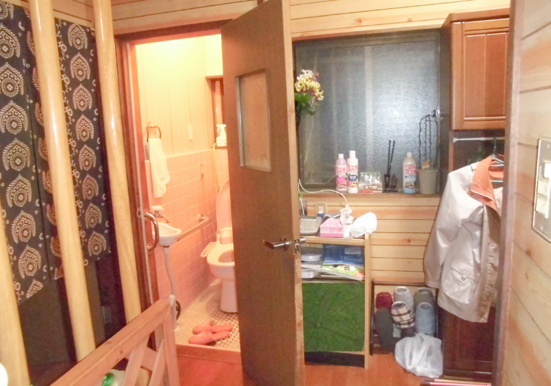 床材変更 すべりにくい床 転倒予防 バリアフリー工事 介護リフォーム 住宅改修 介護保険 長浜市 彦根市 米原市 福祉用具 介護用品 リーフル